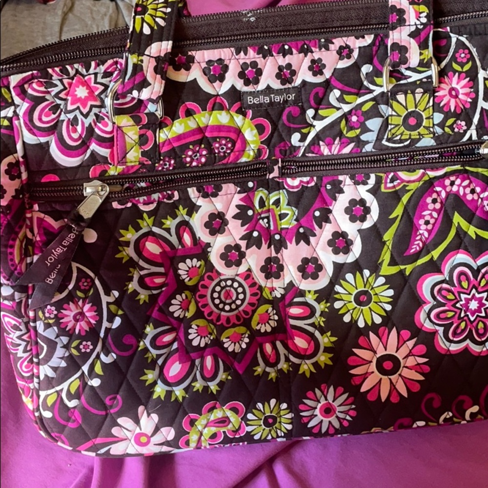 Bella Taylor purse. NWOT